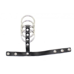 Хомут на пенис из 4 металлических колец с фиксирующим ремешком