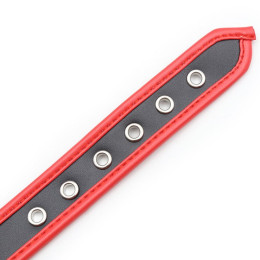 Черно-красный ошейник с металлическим кольцом