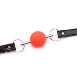 Красный кляп-шар из медицинского силикона