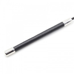 Стек из натуральной кожи с силиконовым наконечником-пробкой 50 см