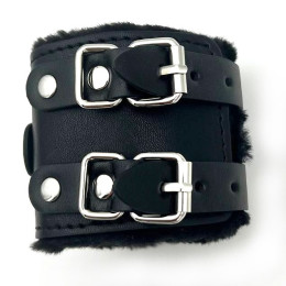 Широкие черные наручники с мехом