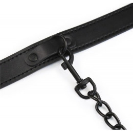 Классический ошейник из искусственной кожи с поводком