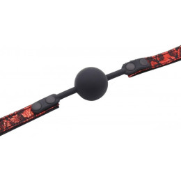 Силиконовый кляп 4 см на черно-красном ажурном ремне