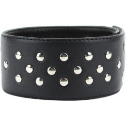 Широкий кожаный чокер с заклепками