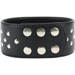 Широкий кожаный чокер с заклепками