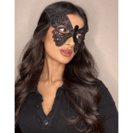 Кружевная черная маска-бабочка