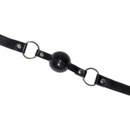 Черный силиконовый кляп-шар на ремне