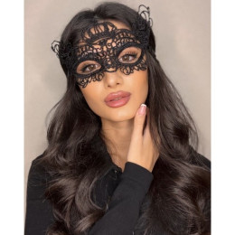 Черная кружевная маска Queen