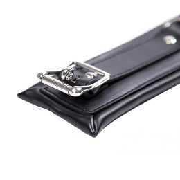 Мягкий ошейник с поводком на цепочке