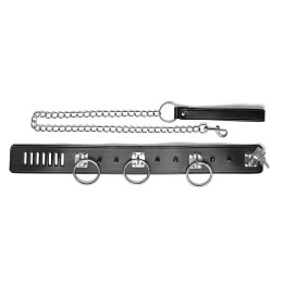 Черный ошейник с кольцами на поводке