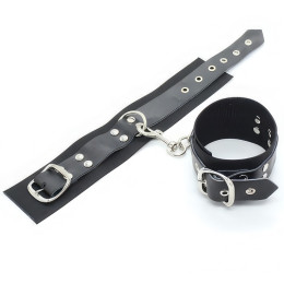 Мягкие черные поножи на цепочке с карабином