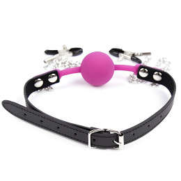 Силиконовый кляп фуксия с зажимами для сосков