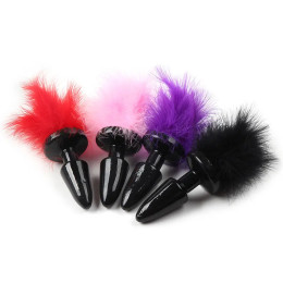 Черная силиконовая анальная пробка с красным хвостиком