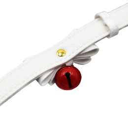 Ошейник белого цвета декорированный бантом и бубенчиком