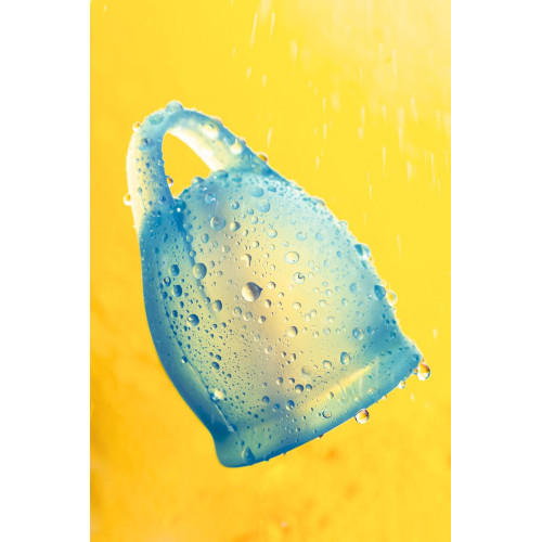 Менструальная чаша Satisfyer Feel Confident, 2 шт в наборе, силикон, синий